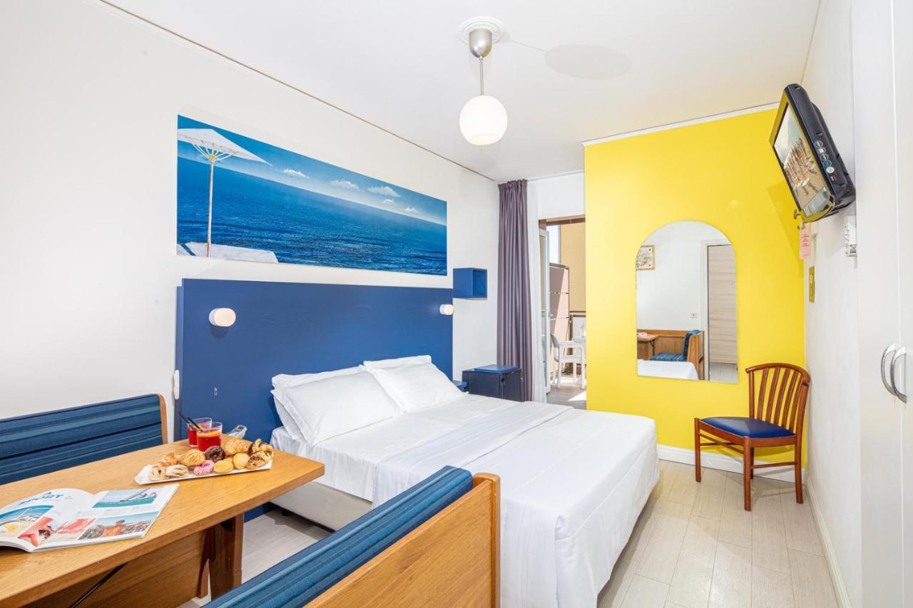 Hotel Alexander Bibione Luaran gambar